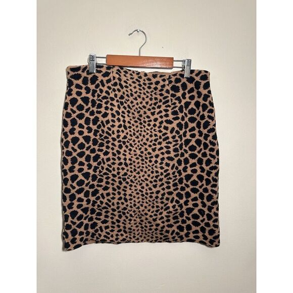 J Mclaughlin Animal Print Leopard Stretch Knit Pencil Skirt Knee Length Medium - Picture 2 of 5